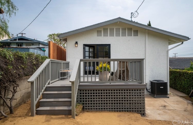 515 Neva Place Los Angeles, CA 90042 - Photo 32 of 44