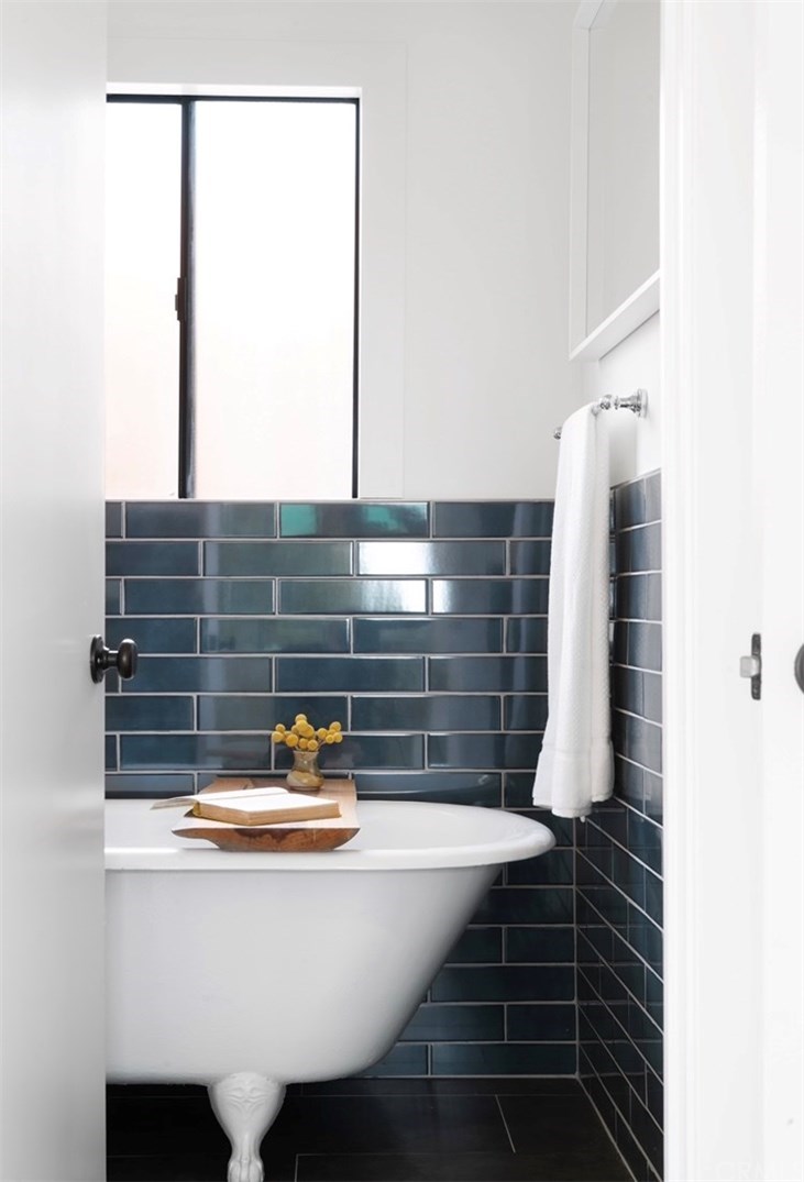 515 Neva Place Los Angeles, CA 90042 - Photo 36 of 44