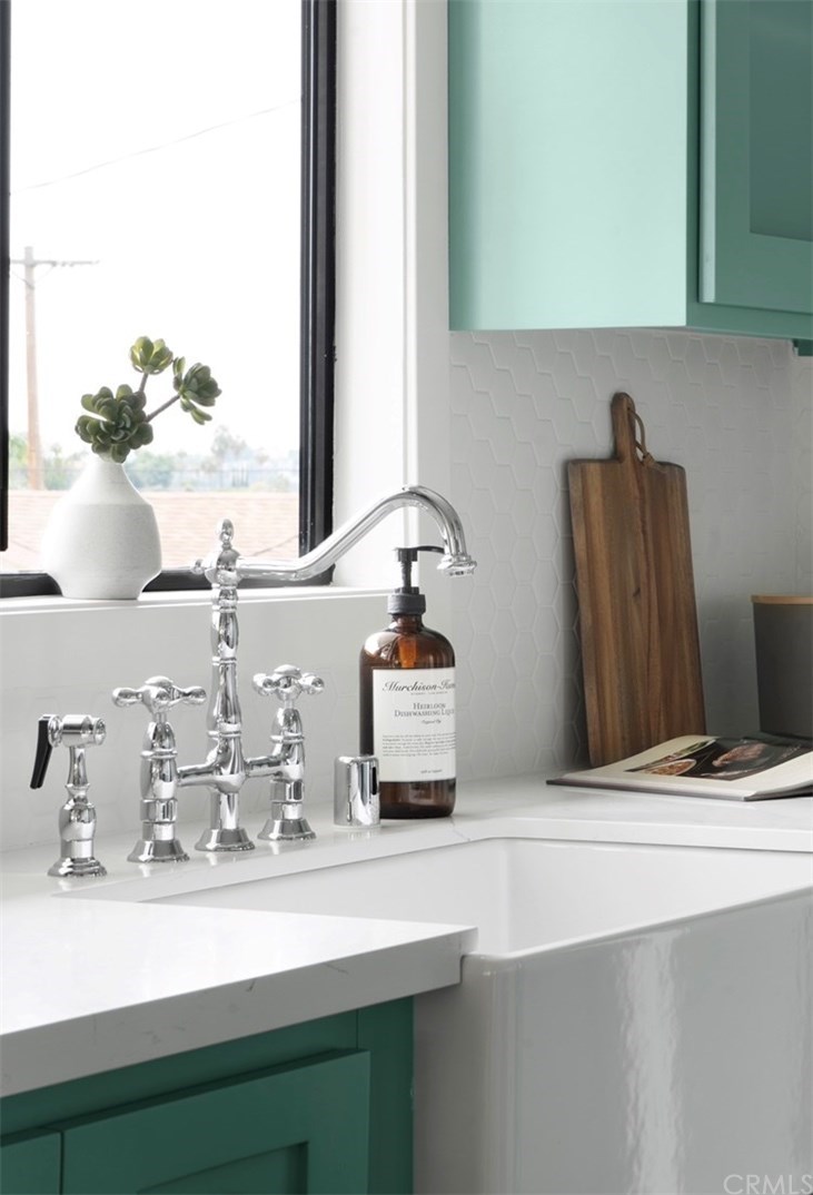 515 Neva Place Los Angeles, CA 90042 - Photo 40 of 44