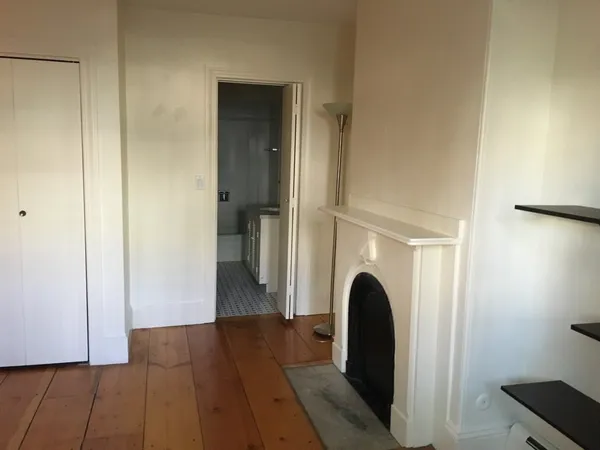 $3,600 | 109 Warren Avenue, Unit A, Boston, MA 02116