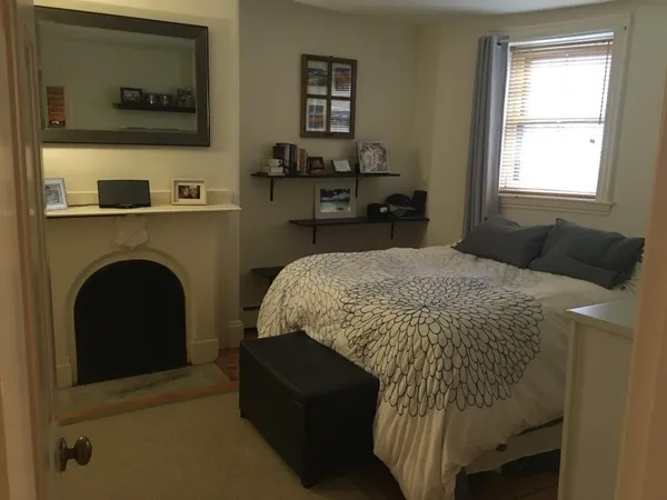 $3,600 | 109 Warren Avenue, Unit A, Boston, MA 02116