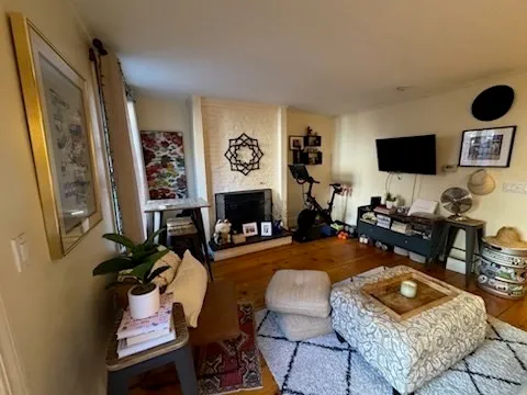 $3,600 | 109 Warren Avenue, Unit A, Boston, MA 02116