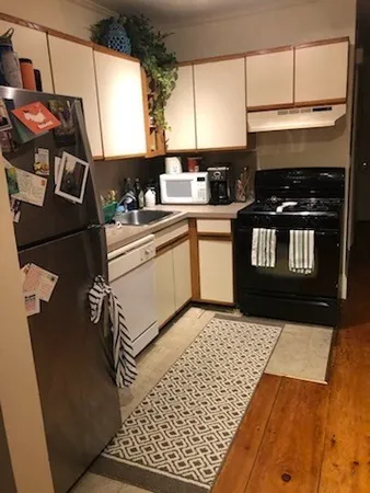 $3,600 | 109 Warren Avenue, Unit A, Boston, MA 02116