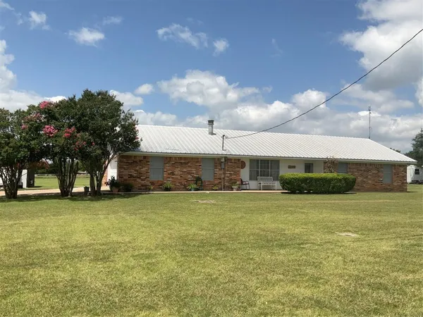 $449,000 | 14261 Wortham Bend Road, China Spring, TX 76633