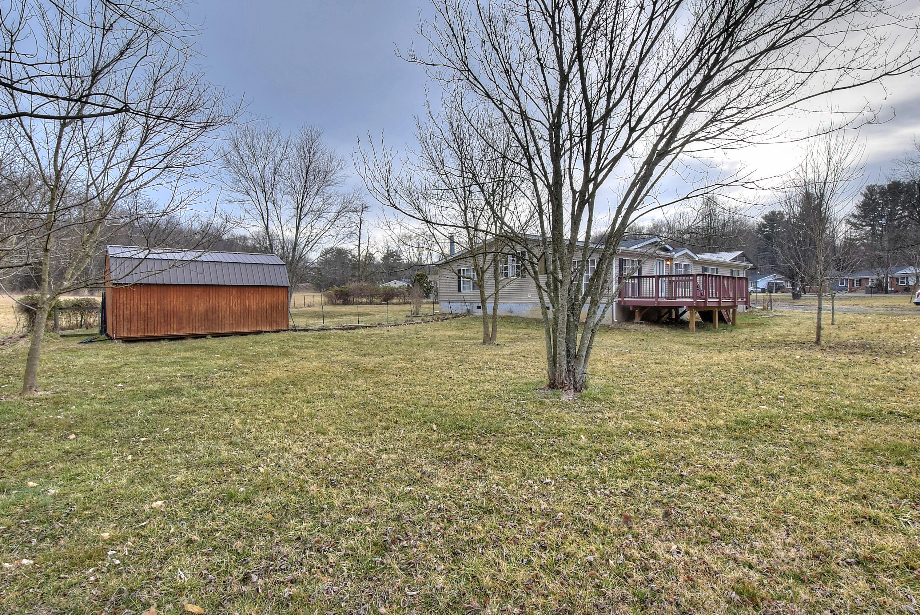 105 Springdale Road Bristol, VA 24201 - Photo 35 of 36 DSC_0256_57_58_59_60_61