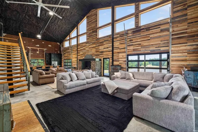 $2,500,000 | 2580 Ridge Road, Williams, IN 47470