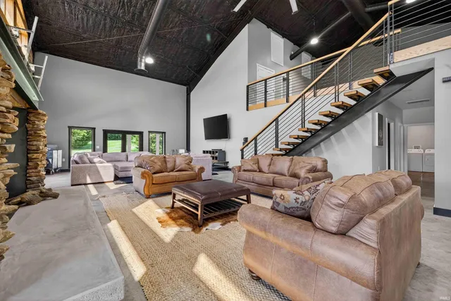 $2,500,000 | 2580 Ridge Road, Williams, IN 47470