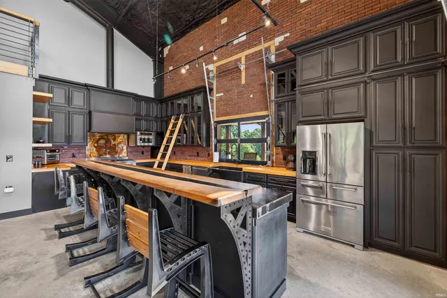 $2,500,000 | 2580 Ridge Road, Williams, IN 47470