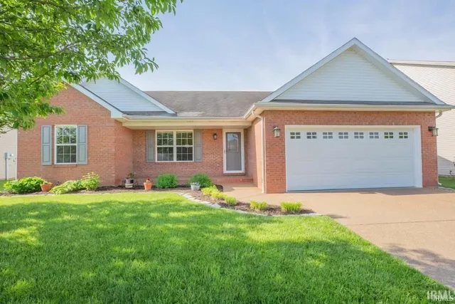 $298,000 | 10657 Fall Creek Drive, Newburgh, IN 47630