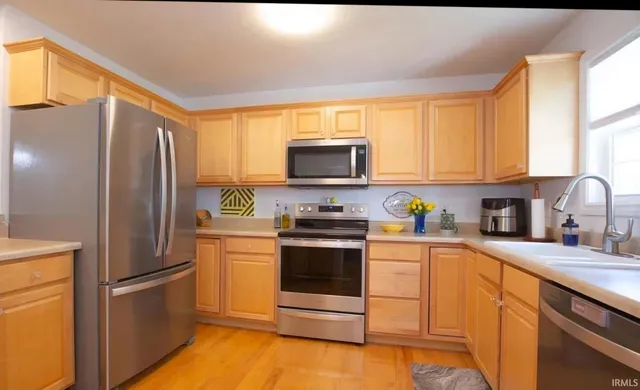 $298,000 | 10657 Fall Creek Drive, Newburgh, IN 47630