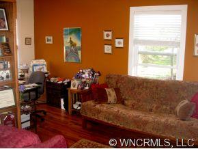 31 Winding Road Asheville, NC 28803 - Photo 9 of 12 Gallery Image 9