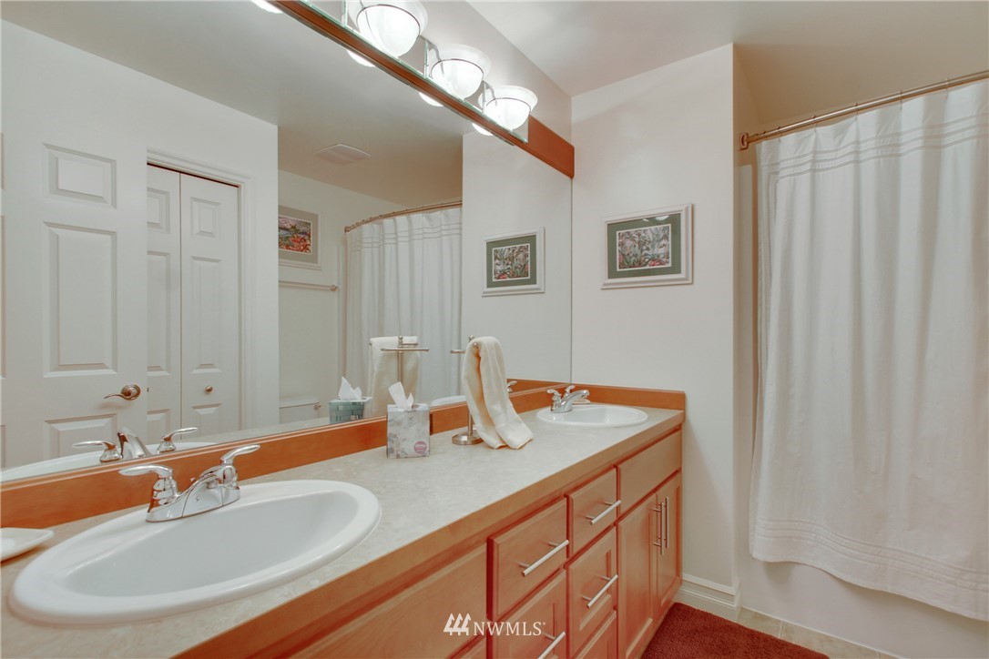 4117 221st Place Southeast Bothell, WA 98021 - Photo 17 of 21