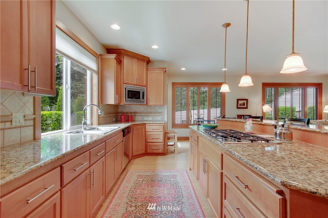 4117 221st Place Southeast Bothell, WA 98021 - Photo 7 of 21