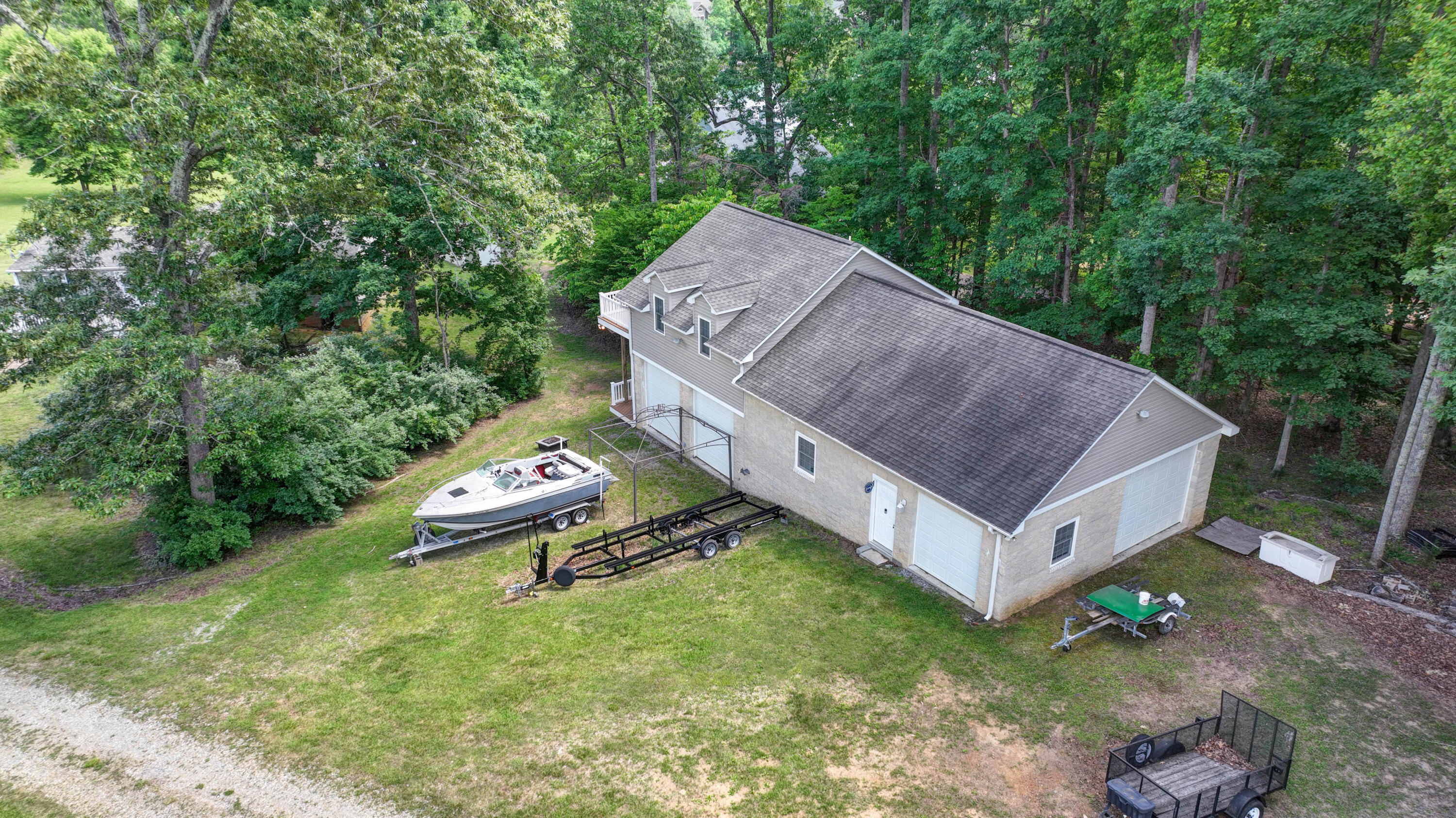 2834 Airport Road Moneta, VA 24121 - Photo 24 of 34 Detached Garage w/ Apartment