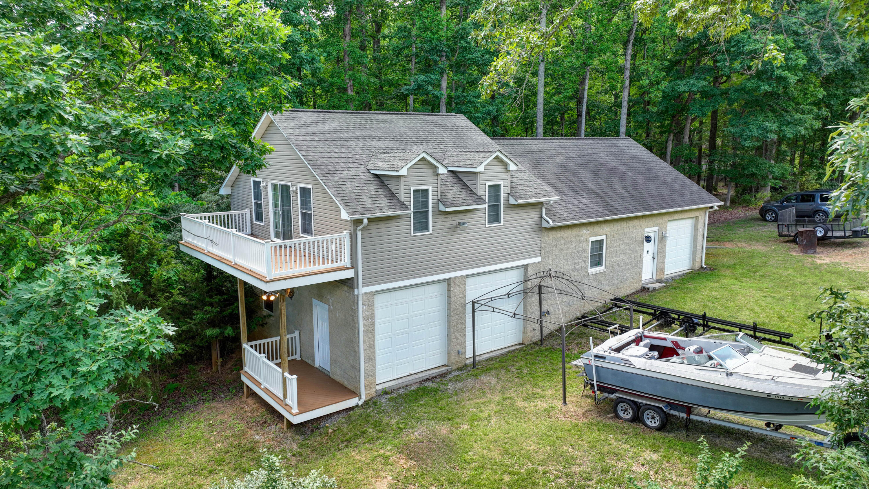 2834 Airport Road Moneta, VA 24121 - Photo 4 of 34 Detached Garage