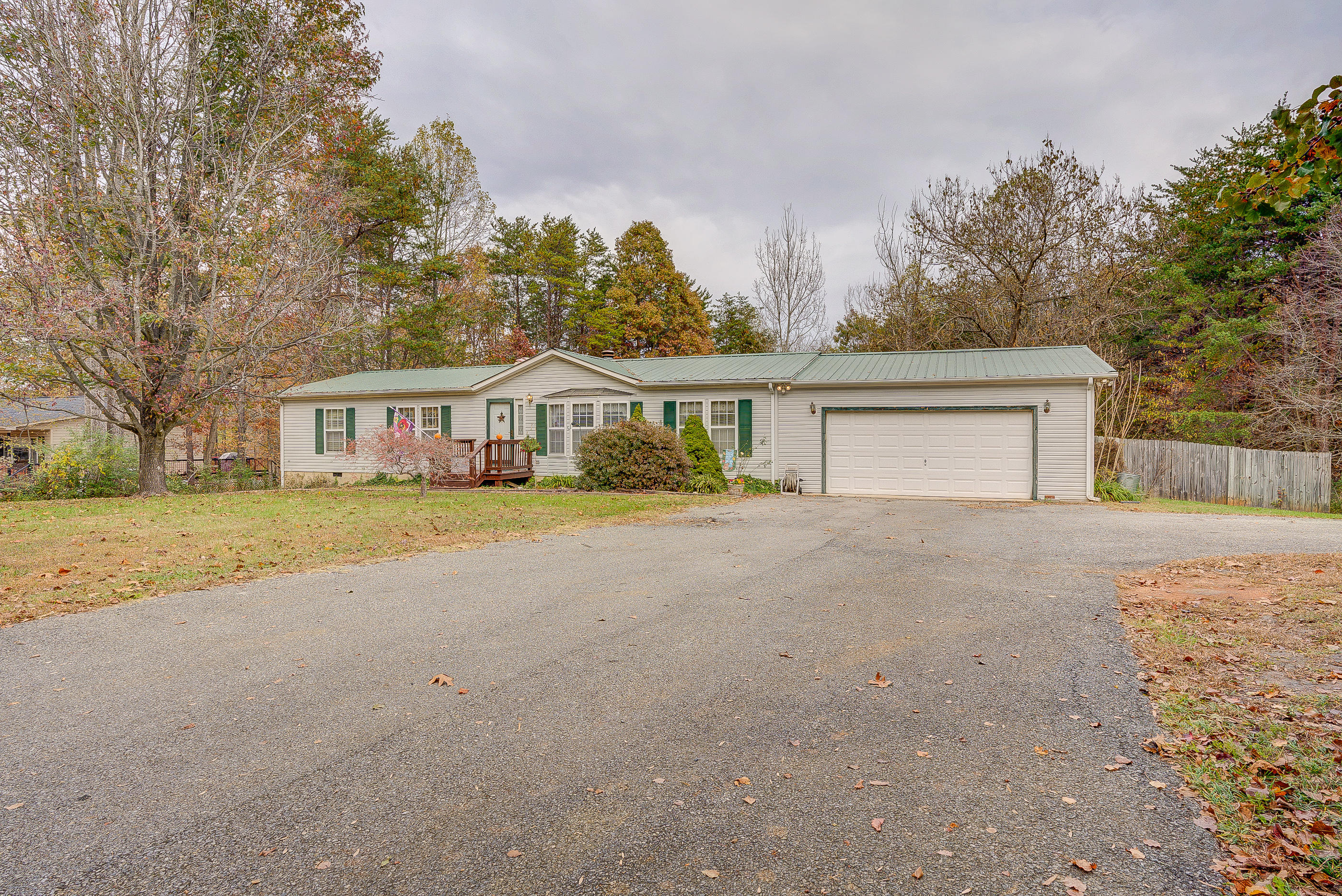 3339 Quarles Road Thaxton, VA 24174 - Photo 3 of 28 a house with outdoor space