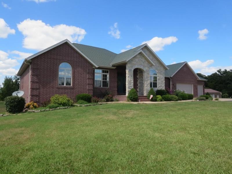 3027 East Southernview Road Ozark, MO 65721 - Photo 1 of 1 20140730160718321252000000-o