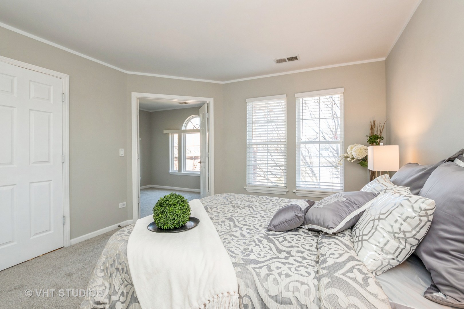 82 Stephens Matteson, IL 60443 - Photo 16 of 33 a bedroom with a large bed and a window