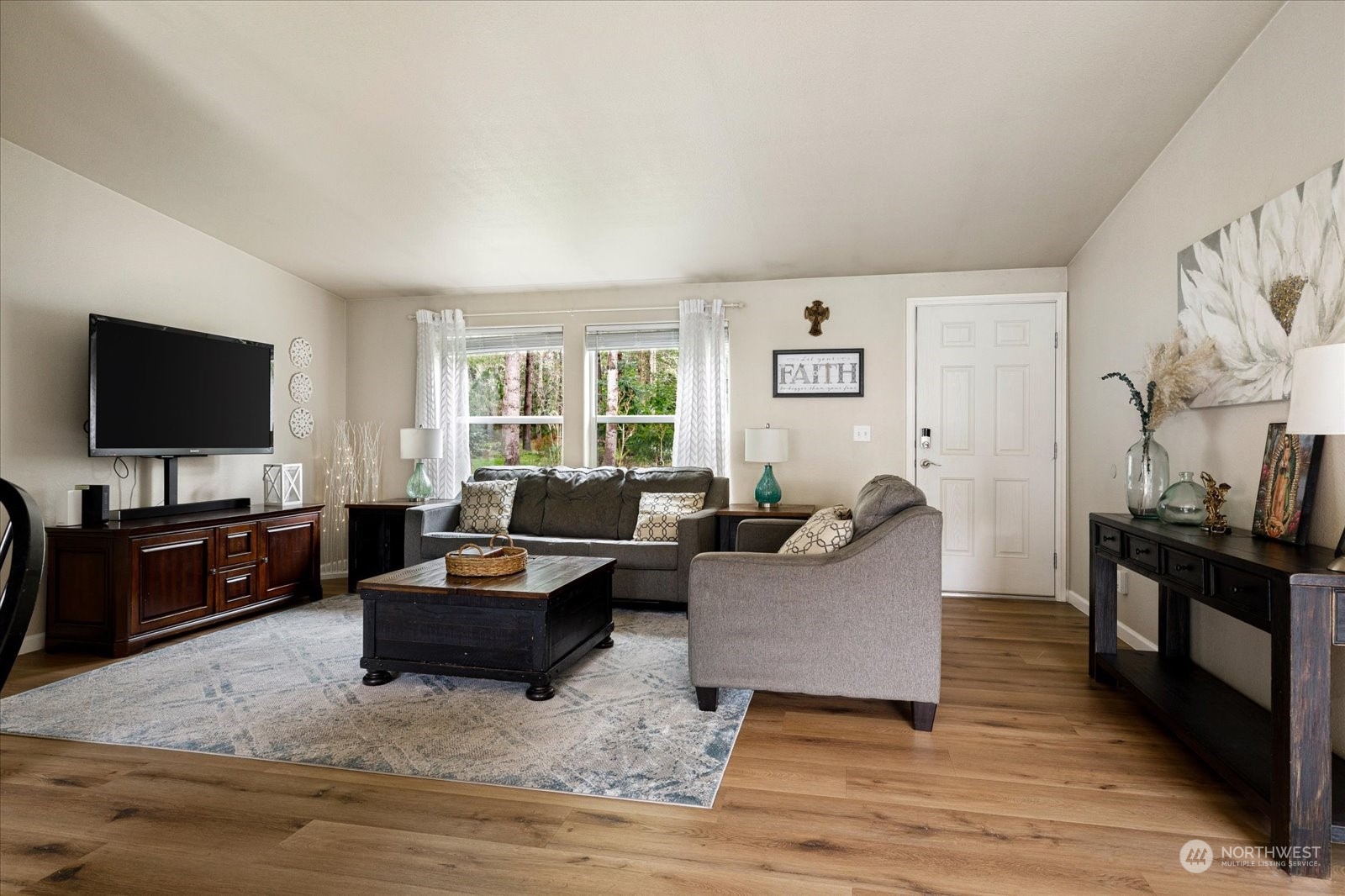 302 Rustic Ridge Lane Coupeville, WA 98239 - Photo 8 of 39 Gallery Image 8