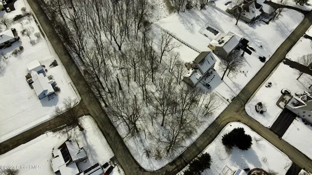 $59,900 | 143 Ledgewood Drive, Troy, NY 12183