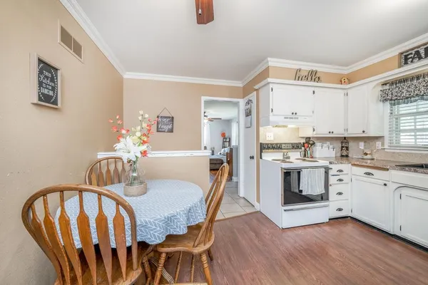 $165,900 | 1440 Community Drive, Derby, KS 67037