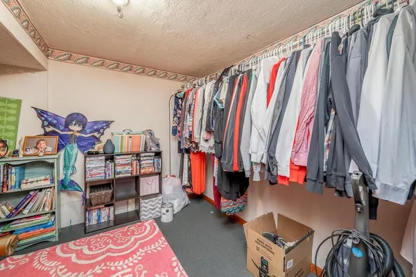 $165,900 | 1440 Community Drive, Derby, KS 67037