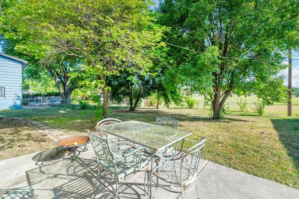 $165,900 | 1440 Community Drive, Derby, KS 67037