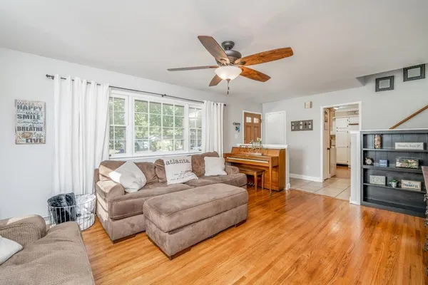 $165,900 | 1440 Community Drive, Derby, KS 67037