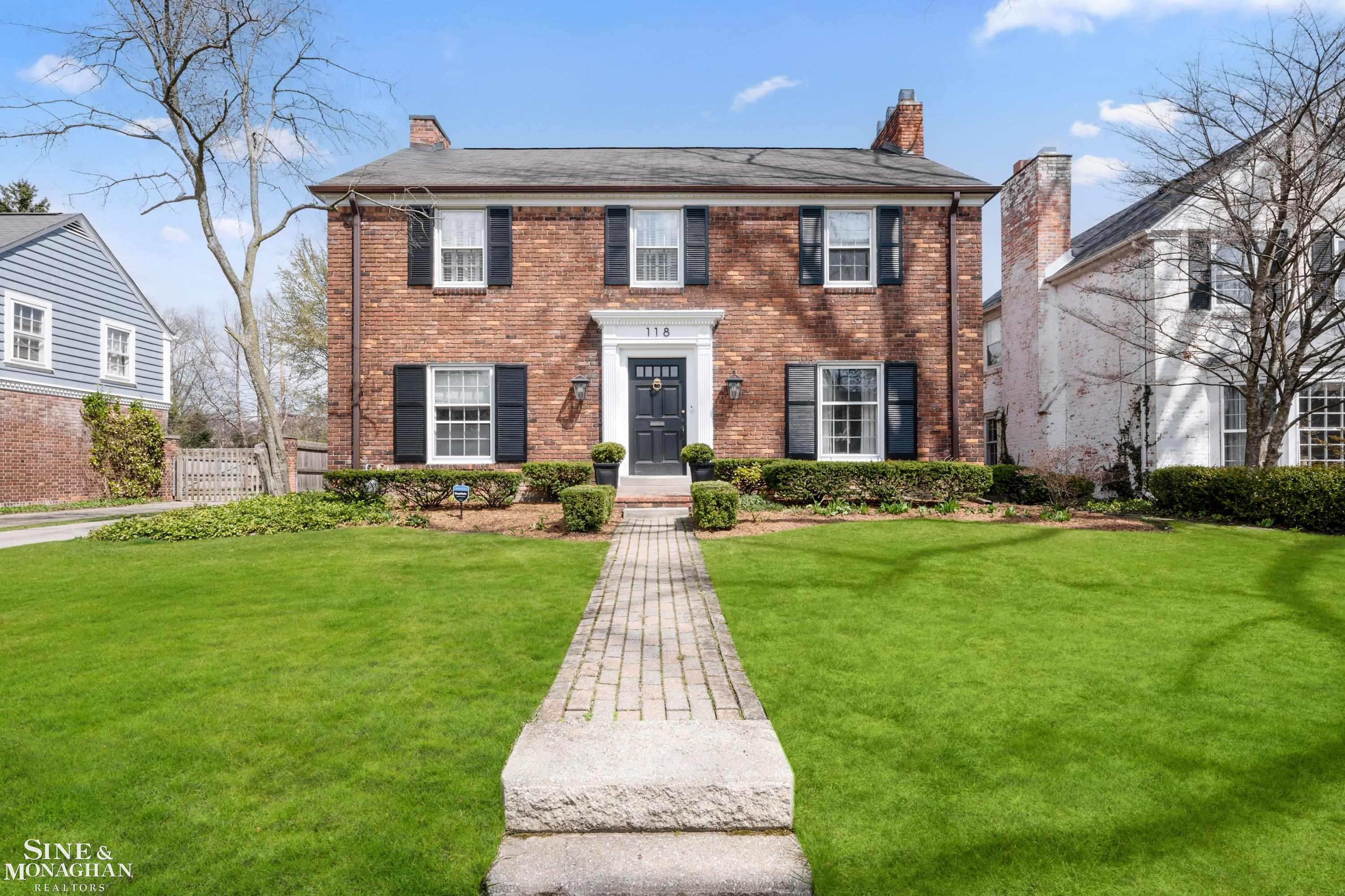 118 Merriweather Road Grosse Pointe, MI 48236 - Photo 1 of 54 50139312-FF3BF0CB-9465-4944-9E06-85A03365A436.JPG
