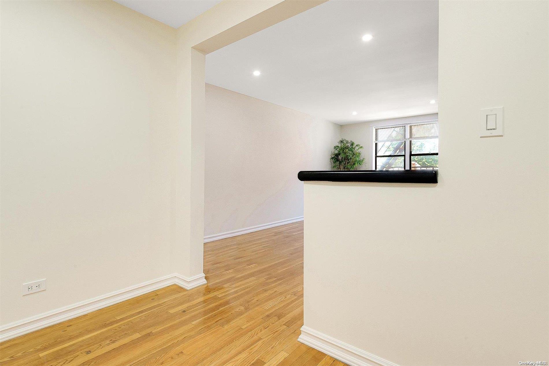 140-55 Burden Crescent, Unit 4B Queens, NY 11435 - Photo 16 of 28