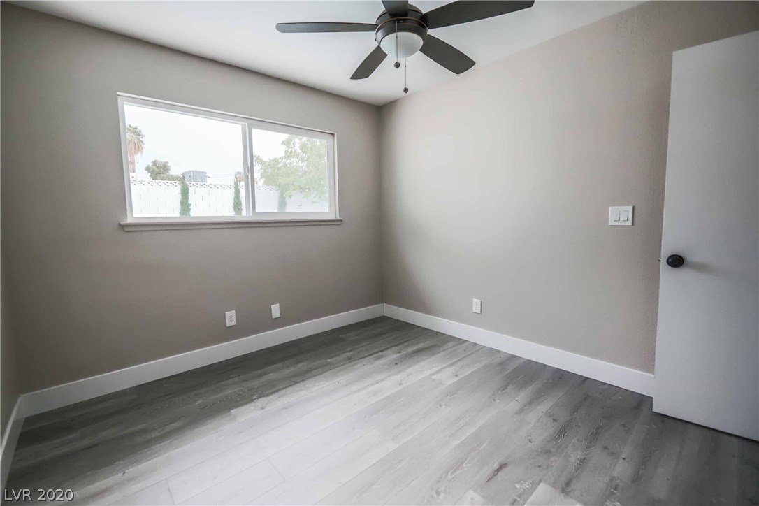 1925 South Sandhill Road Las Vegas, NV 89104 - Photo 18 of 35 Gallery Image 18