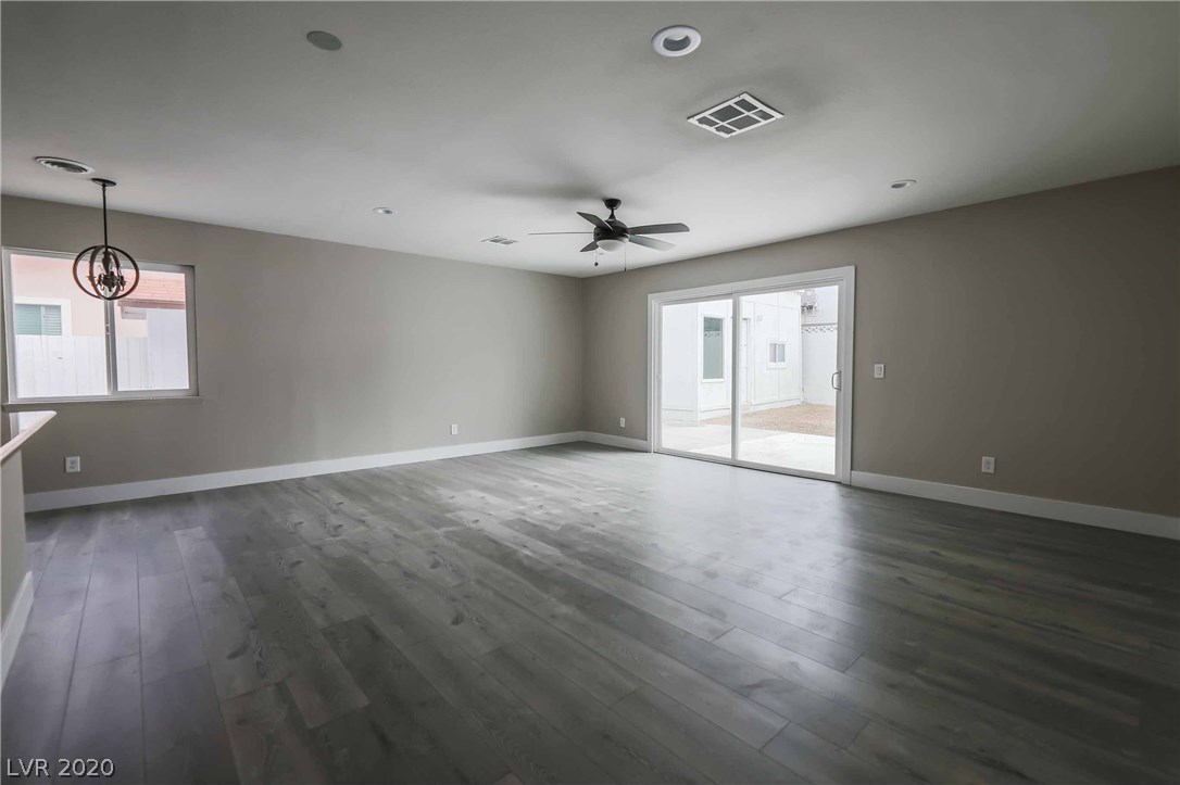 1925 South Sandhill Road Las Vegas, NV 89104 - Photo 8 of 35 Gallery Image 8