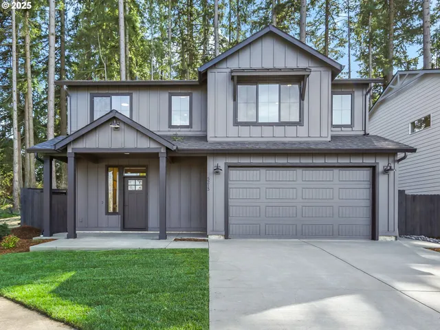 $699,900 | 5213 Northeast 116th Street, Vancouver, WA 98686