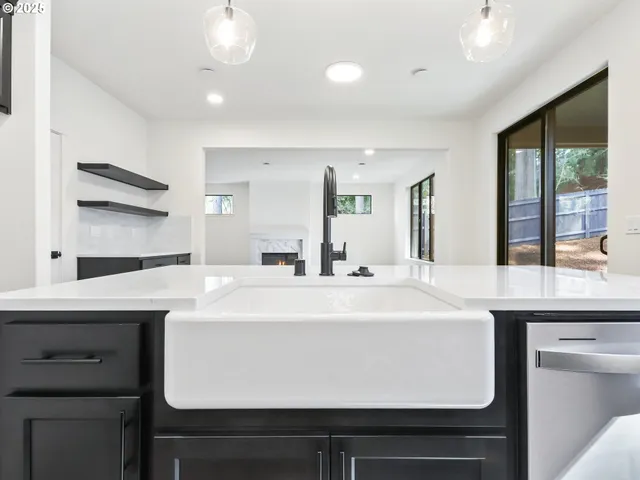 $699,900 | 5213 Northeast 116th Street, Vancouver, WA 98686