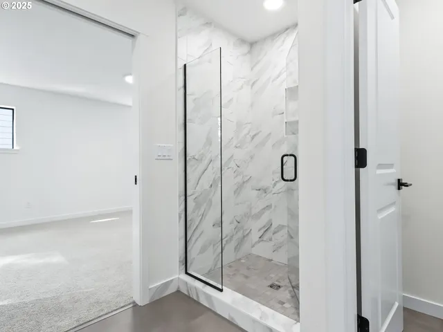 $699,900 | 5213 Northeast 116th Street, Vancouver, WA 98686