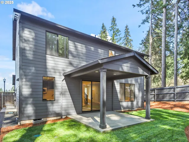 $699,900 | 5213 Northeast 116th Street, Vancouver, WA 98686