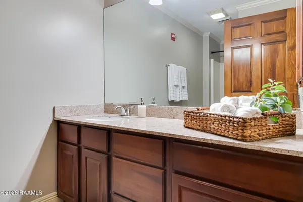 $1,750 | 500 Jefferson Street, Unit 2, Lafayette, LA 70501