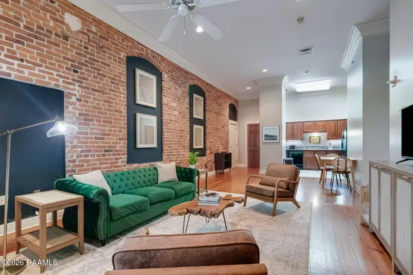 $1,750 | 500 Jefferson Street, Unit 2, Lafayette, LA 70501