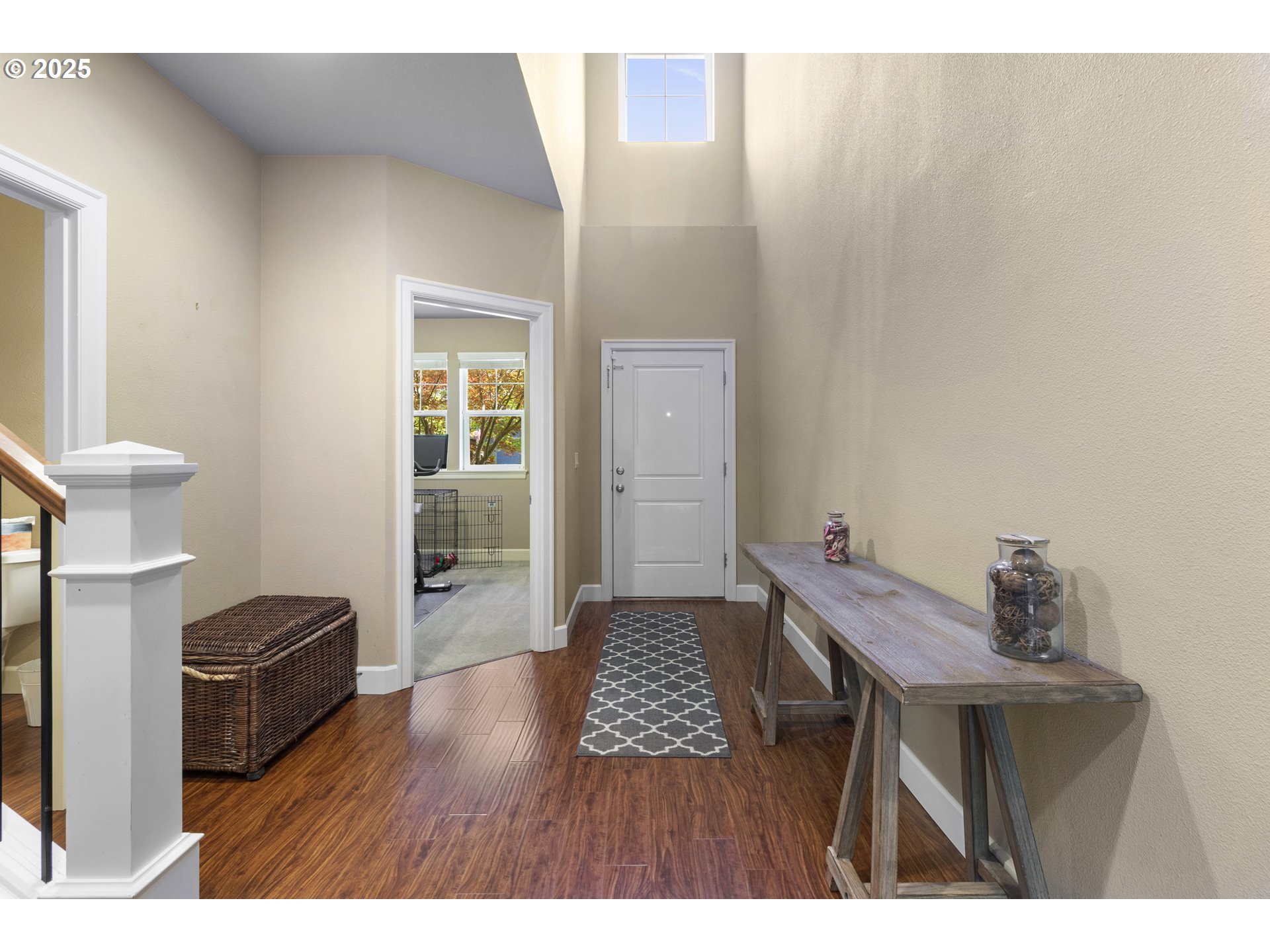 1075 Epperly Way West Linn, OR 97068 - Photo 5 of 36