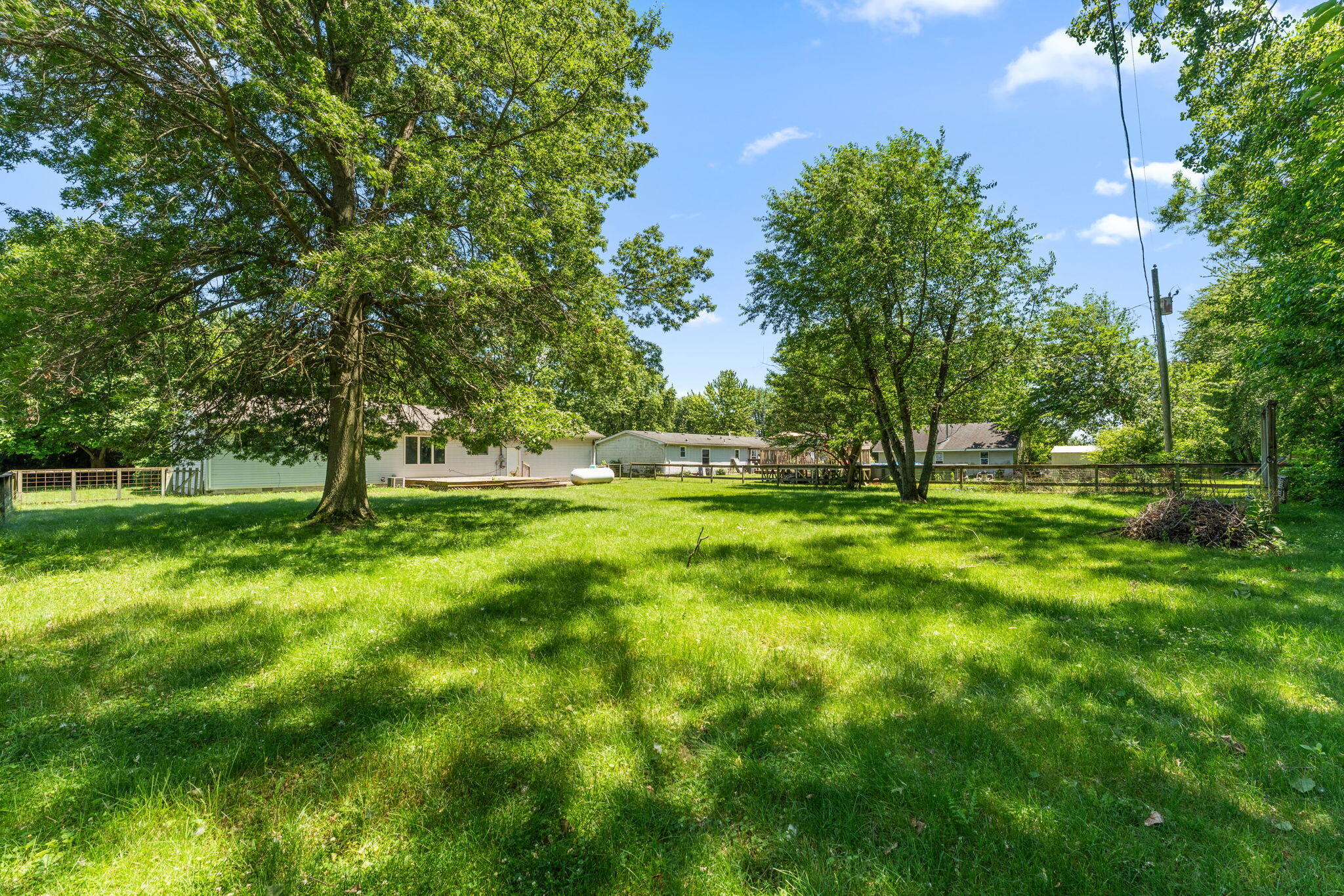 9082 Estates Drive Demotte, IN 46310 - Photo 20 of 20 2048x1365