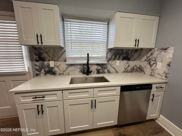 $2,000 | 7069 Perke Drive, Jacksonville, FL 32210