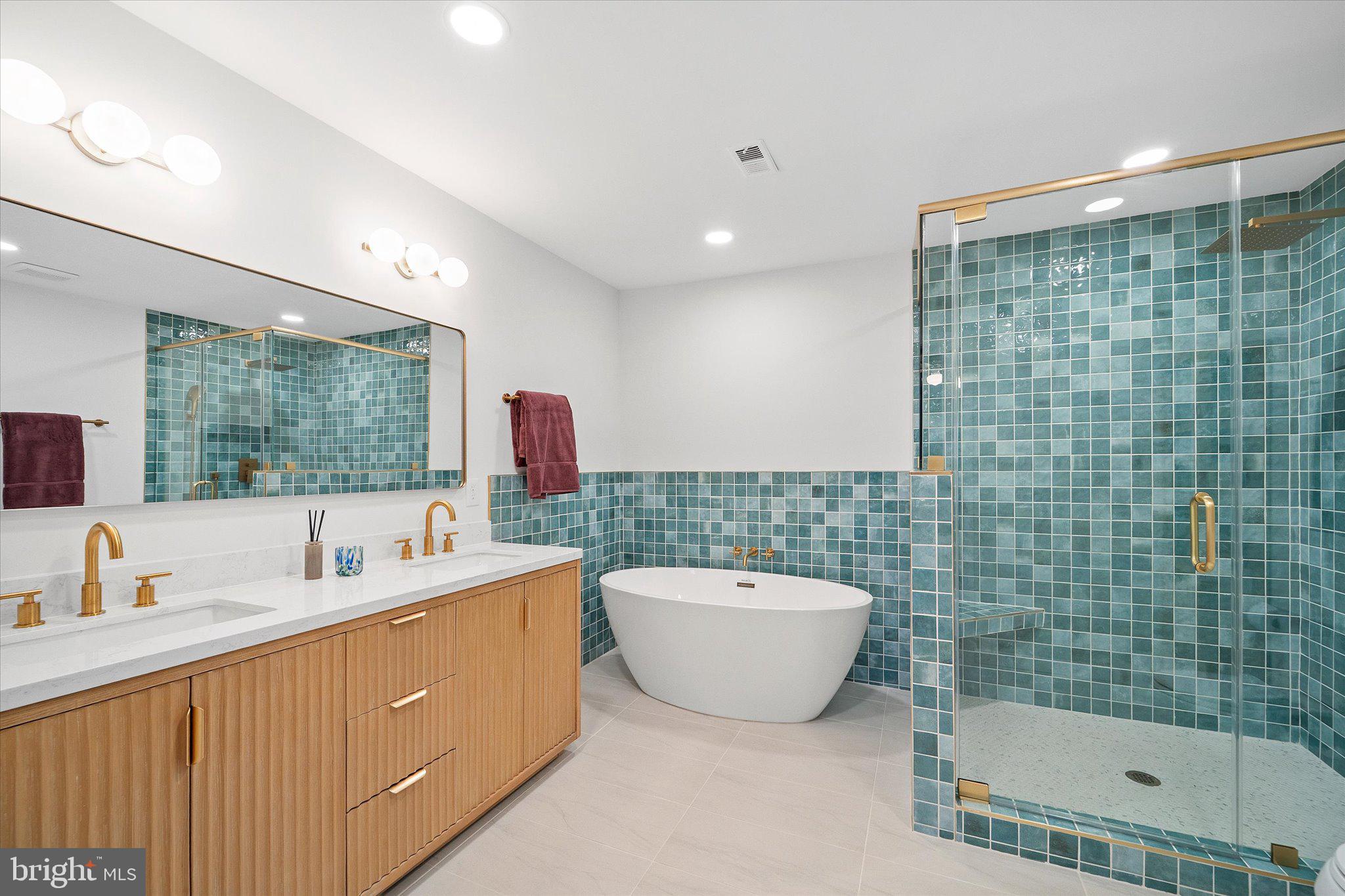 915 Welham Green Road Great Falls, VA 22066 - Photo 25 of 59 Owner's suite bathroom