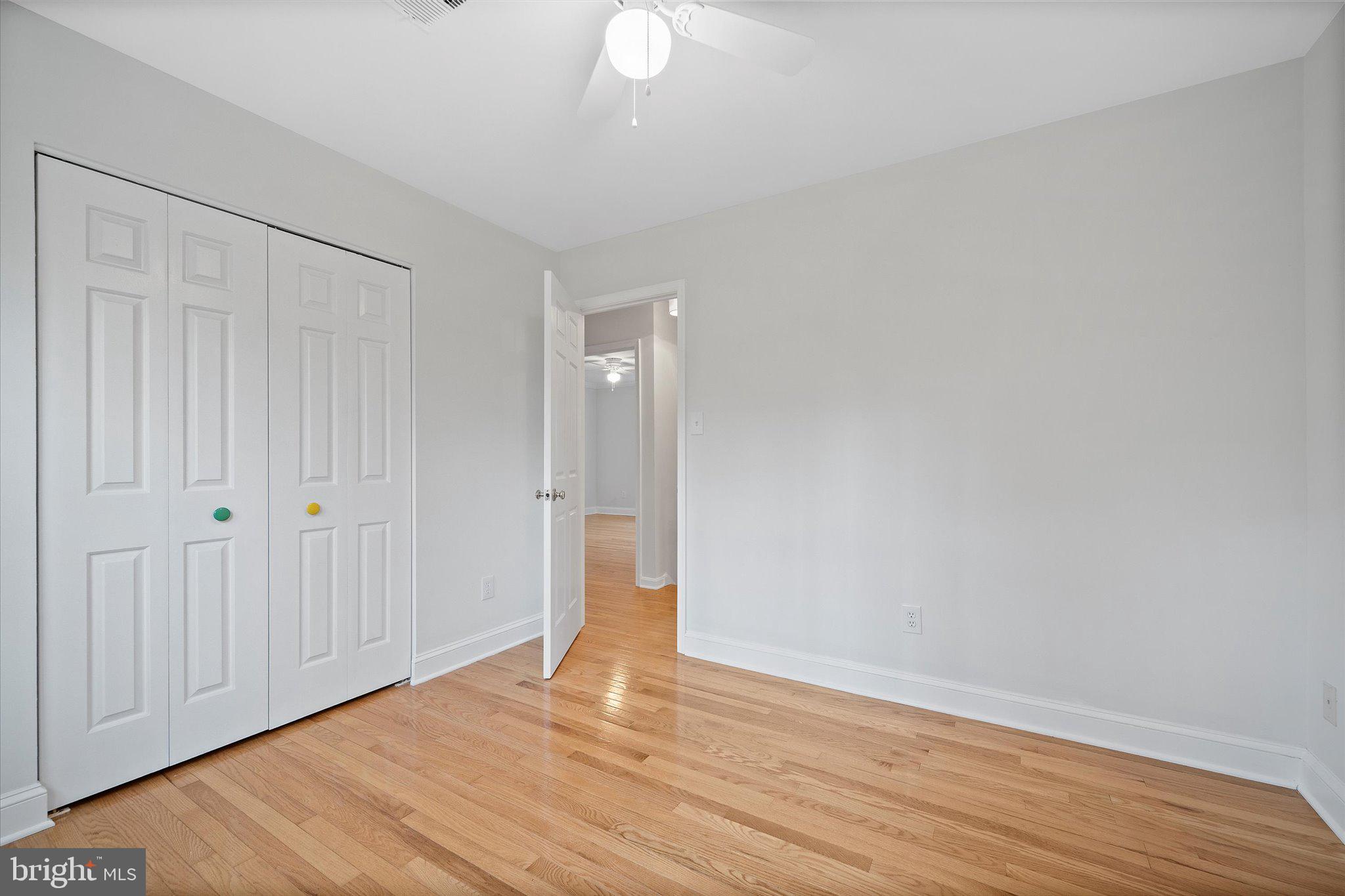 915 Welham Green Road Great Falls, VA 22066 - Photo 30 of 59 Second bedroom