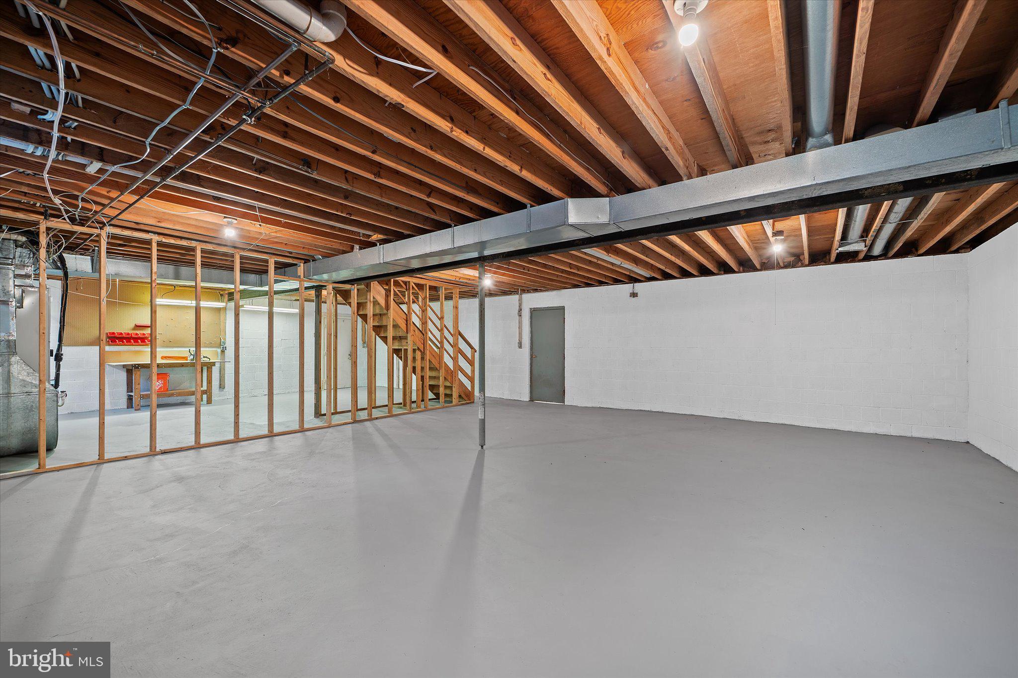 915 Welham Green Road Great Falls, VA 22066 - Photo 37 of 59