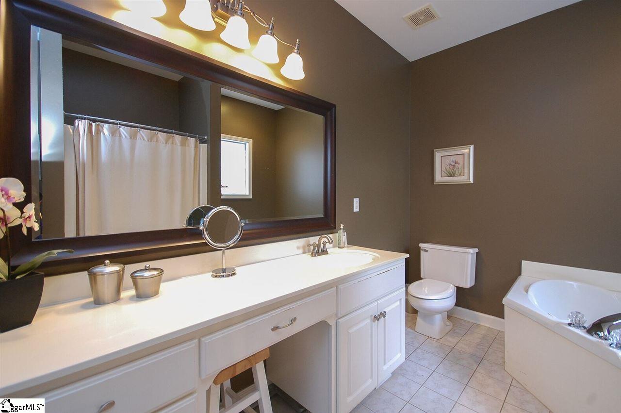 516 South Bennetts Bridge Road Simpsonville, SC 29681 - Photo 16 of 32 Gallery Image 16
