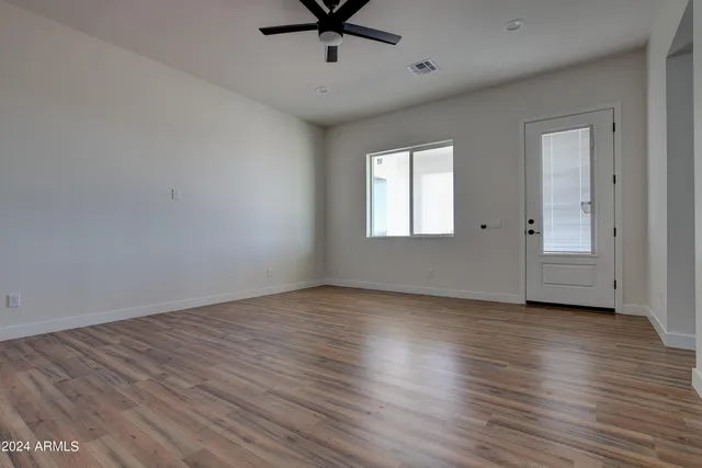 $624,000 | 29120 North 257th Drive, Wittmann, AZ 85361