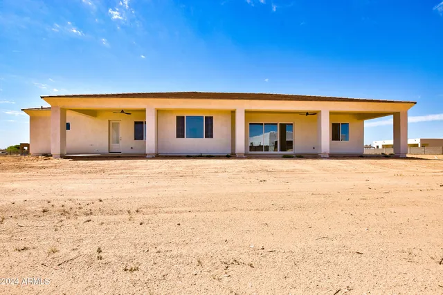 $624,000 | 29120 North 257th Drive, Wittmann, AZ 85361