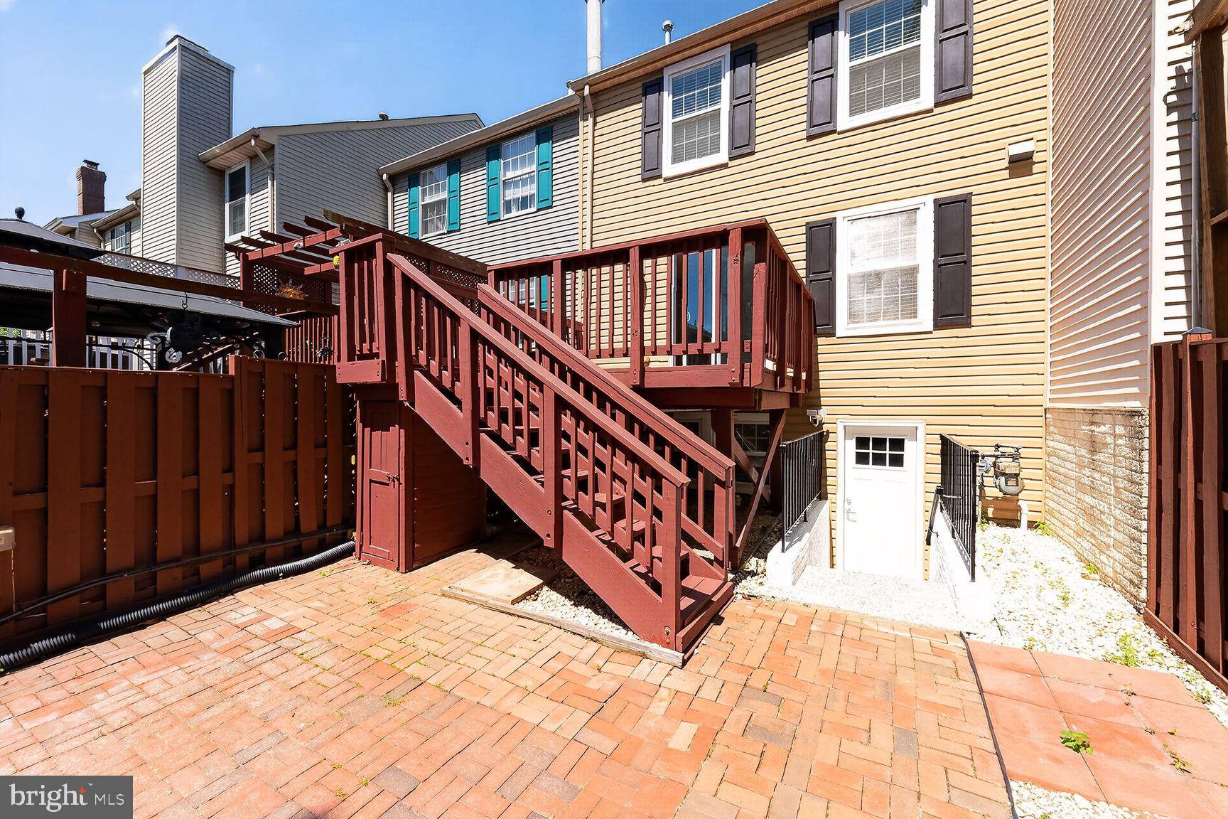 43983 Choptank Terrace Ashburn, VA 20147 - Photo 21 of 21 Charming backyard with inviting deck.