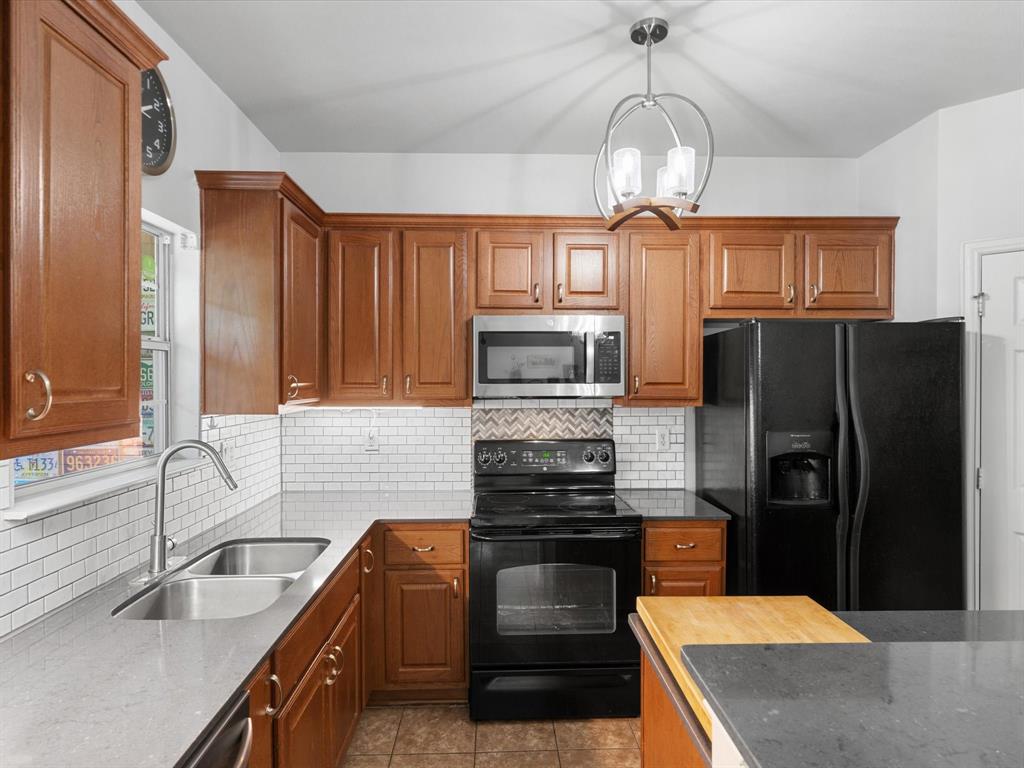 170 Greathouse Village Decatur, TX 76234 - Photo 21 of 40