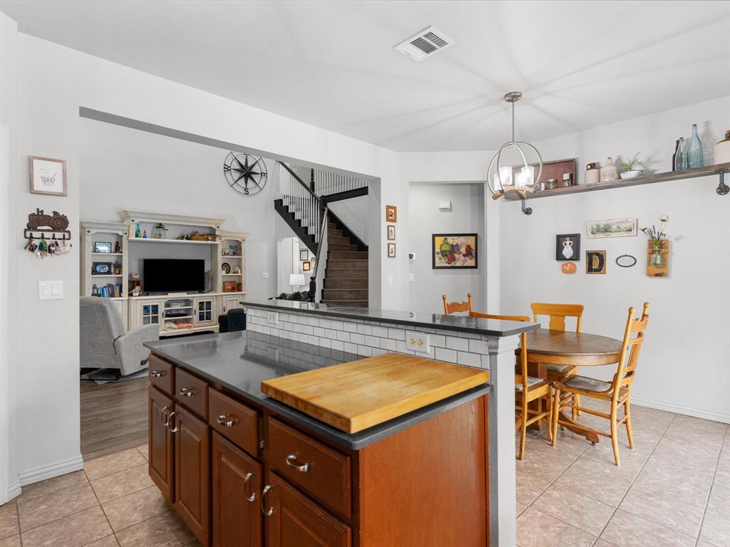 170 Greathouse Village Decatur, TX 76234 - Photo 4 of 40